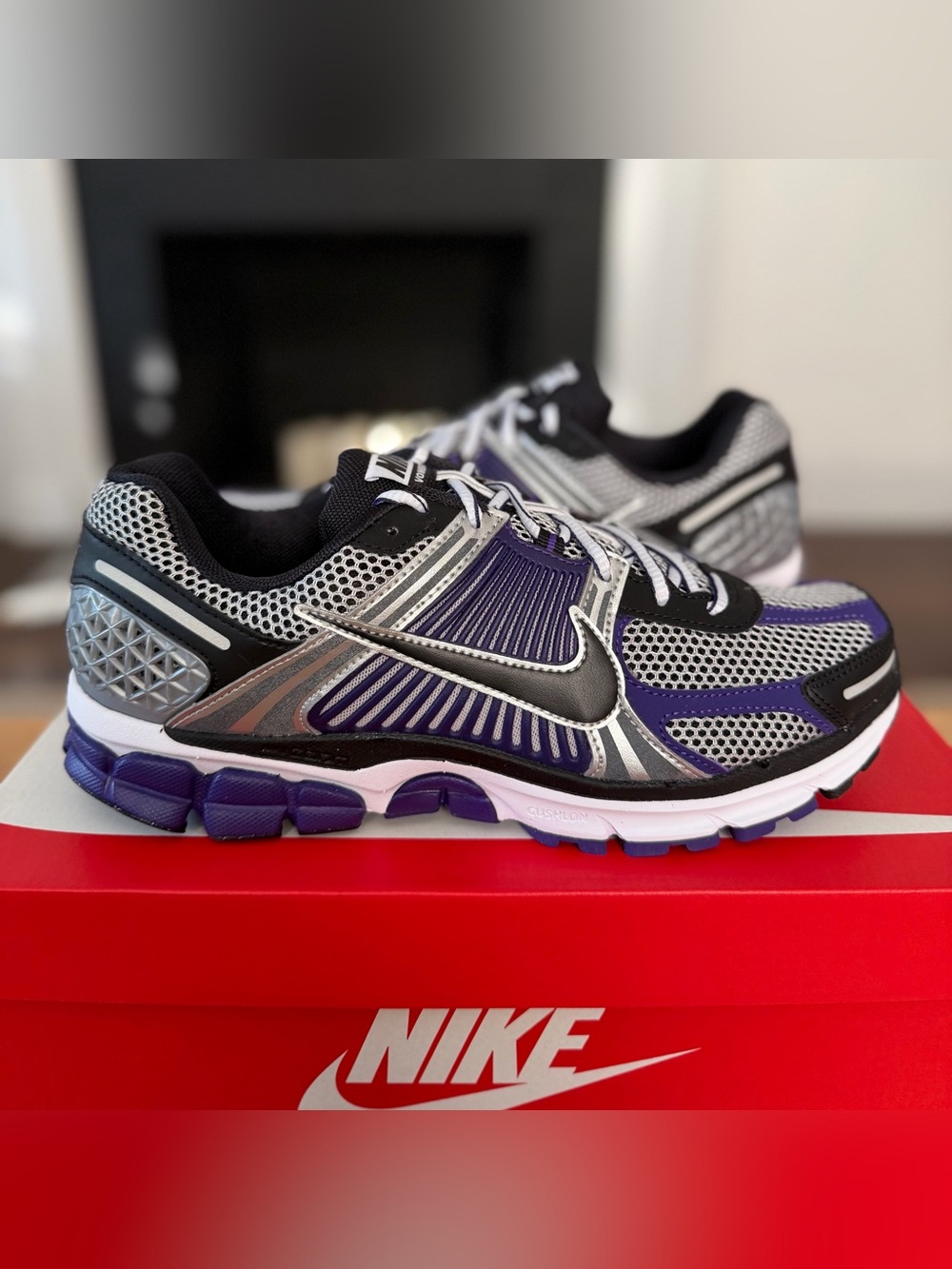 Nike Air Zoom Vomero 5 Court Purple - Mens Size 11 - (IM2220-095)